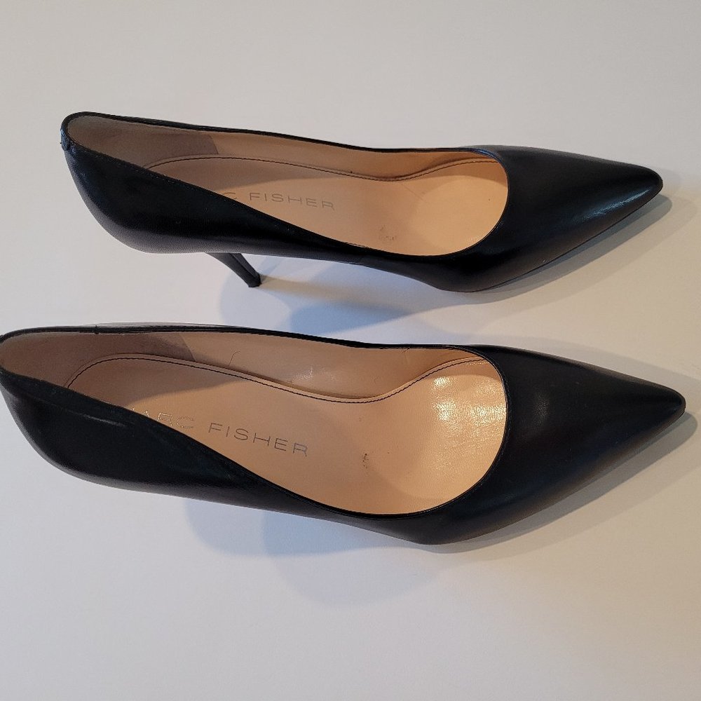 Marc Fisher black leather pumps 7.5 - almost new